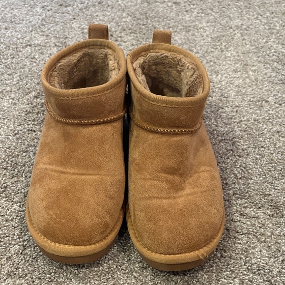Maurices Shoes - Maurices Chestnut Brown Suede Fleece-Lined Slip-On Slippers